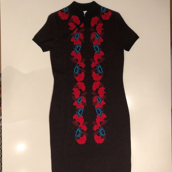 Shanghai Tang Gingko Cashmere + Wool Knit Dress in Black, Red, Blue Size EU M - Picture 1 of 14